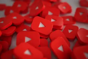YouTube Siapkan Iklan 30 Detik yang Tak Bisa Dilewati bagi Pengguna Non-Premium